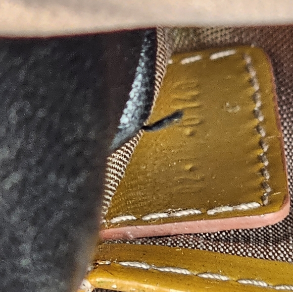 DIOR Patent Cannage Lady Dior Convertible Clutch - Picture 4 of 9